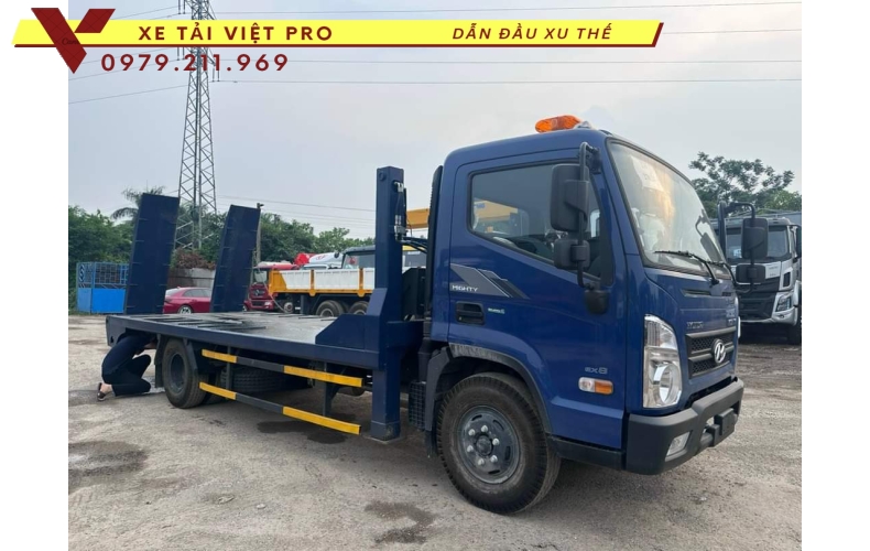 Xe tải Hyundai EX8 nâng đầu chở máy. Giải pháp lựa chọn thông minh
