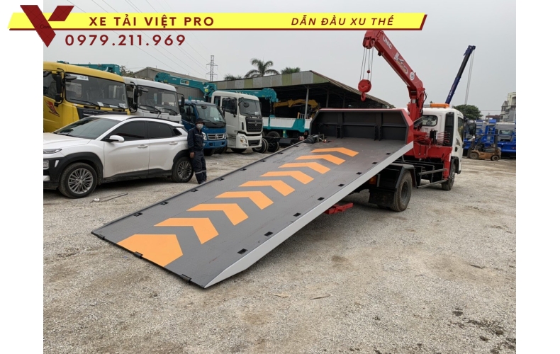 Hyundai EX8 cứu hộ sàn trượt gắn cẩu Unic