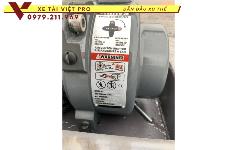 Hyundai EX8 cứu hộ sàn trượt gắn cẩu Unic