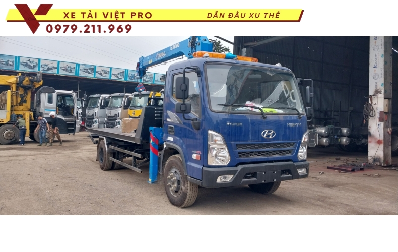 Hyundai EX8 cứu hộ sàn trượt gắn cẩu XCMG 3 tấn