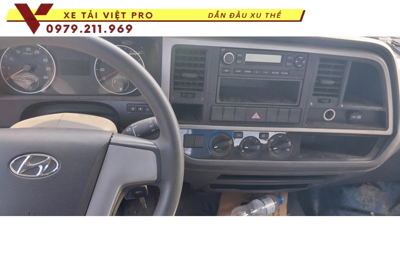 Hyundai EX8 cứu hộ sàn trượt gắn cẩu XCMG 3 tấn