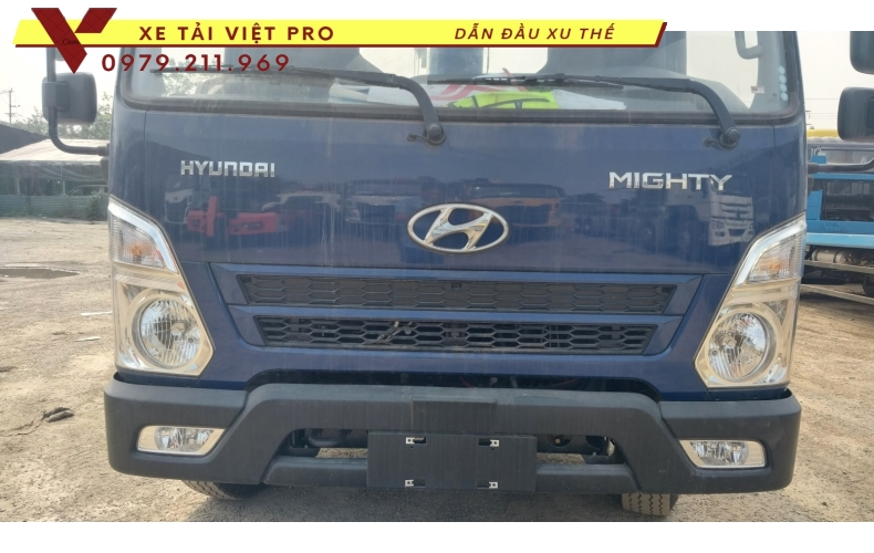 Hyundai EX8 cứu hộ sàn trượt gắn cẩu XCMG 3 tấn
