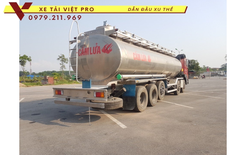 Hyundai HD 360 téc chở xăng dầu mới nhất