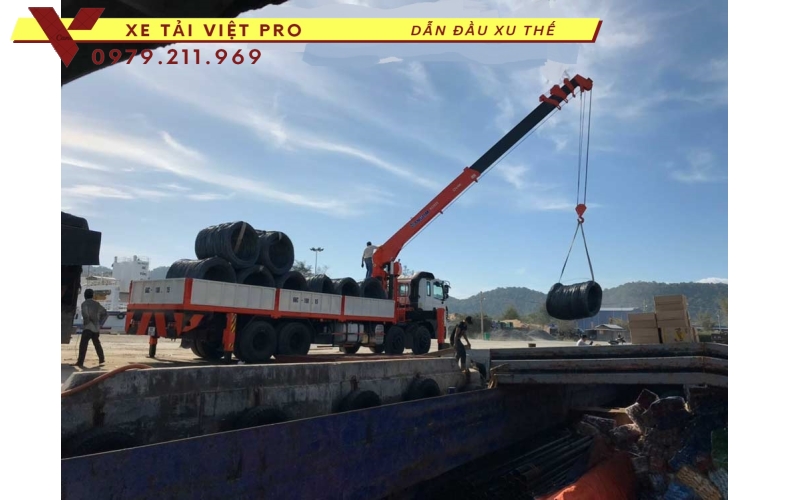 Xe tải Hyundai HD320 gắn cẩu Kanglim 8 tấn 6 đốt