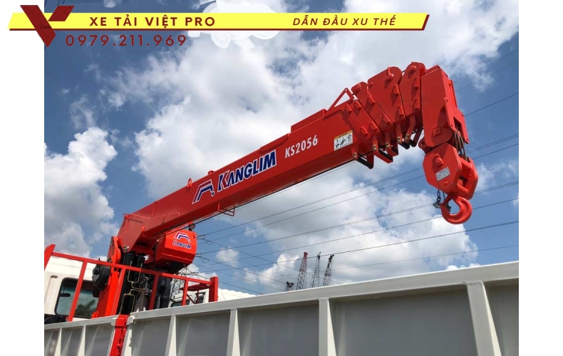 Xe tải Hyundai HD320 gắn cẩu Kanglim 8 tấn 6 đốt