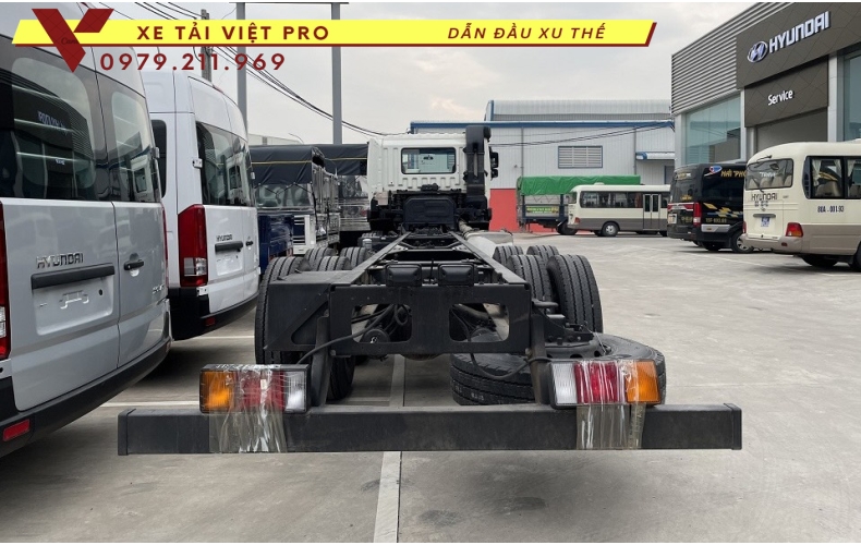 Xe tải Hyundai HD320 gắn cẩu Kanglim 8 tấn 6 đốt