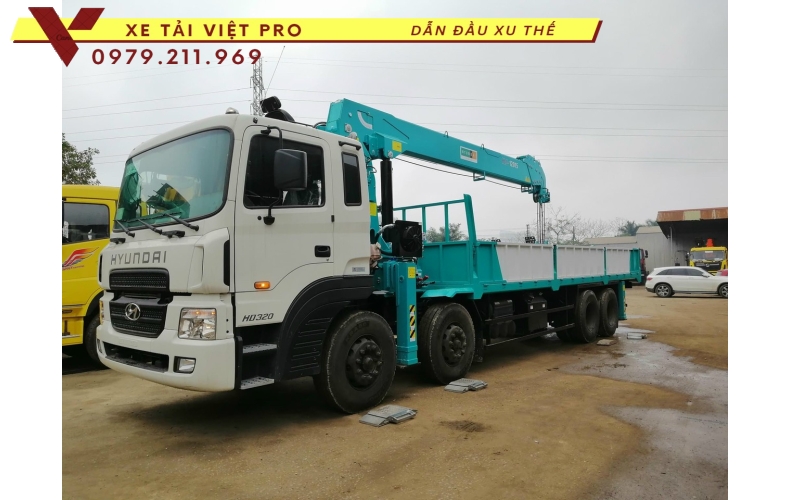Xe Hyundai HD320 gắn cẩu Hyundai 12 tấn