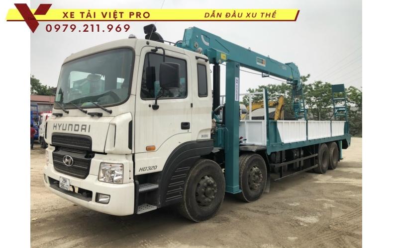 Xe Hyundai HD320 gắn cẩu Hyundai 12 tấn