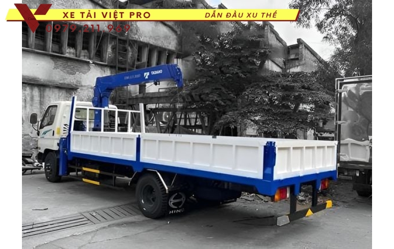 Xe tải HYUNDAI 110XL gắn cẩu Tadano 3 tấn