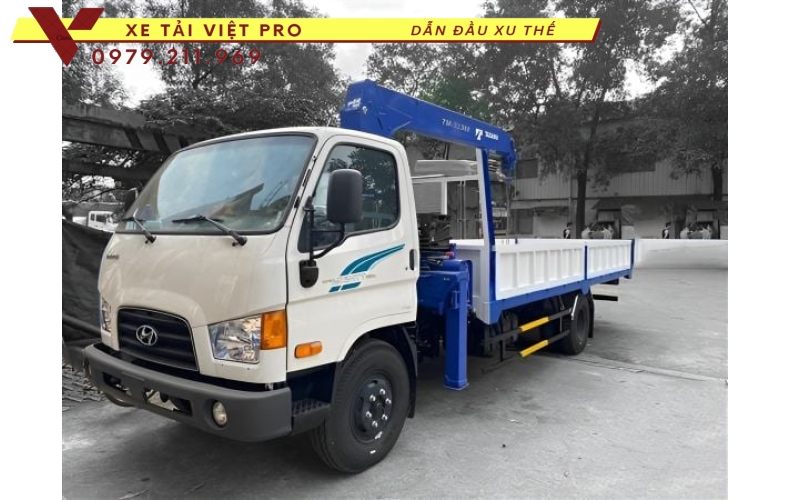 Xe tải HYUNDAI 110XL gắn cẩu Tadano 3 tấn
