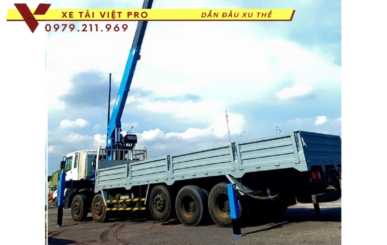 Hyundai gắn cẩu dongyang 10 tấn giá bao nhiêu