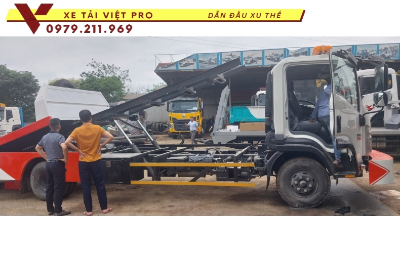 Xe cứu hộ ISUZU FRR 650