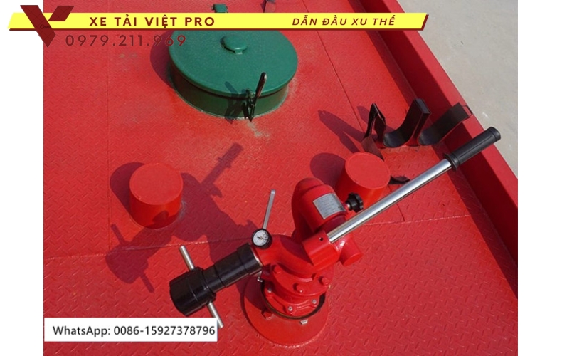 Xe chữa cháy ISUZU 1000 lít nước 100 lít bọt 