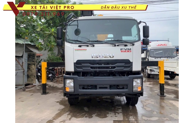 Isuzu 3 Chân Gắn Cẩu Soosan 7 Tấn 6 Đốt