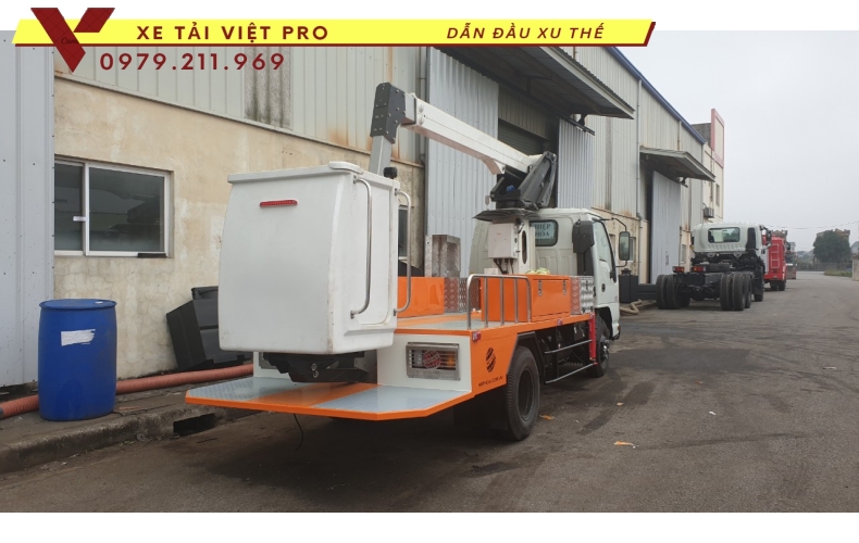 ISUZU cứu hộ sàn trượt có gắn cẩu 3 chức năng