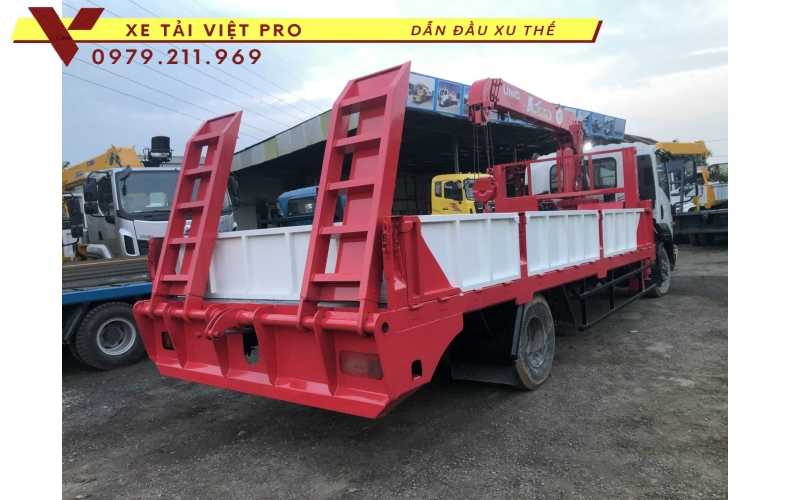 Đánh giá xe ISUZU FRR 650 nâng đầu có gắn cẩu sẽ như thế nào?