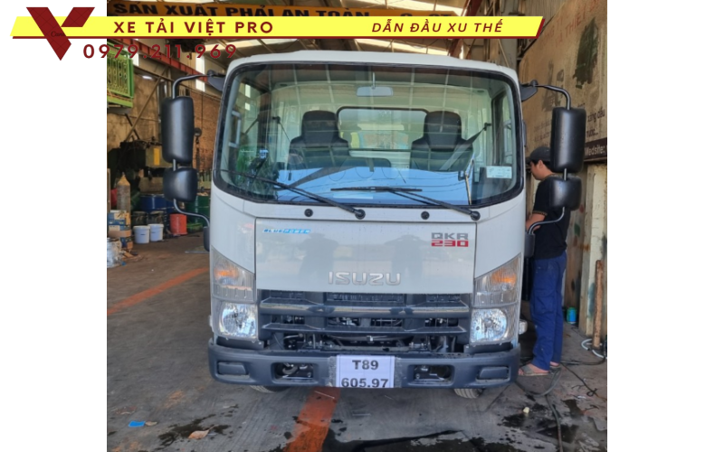 ISUZU Xe hút chất thải 4 khối