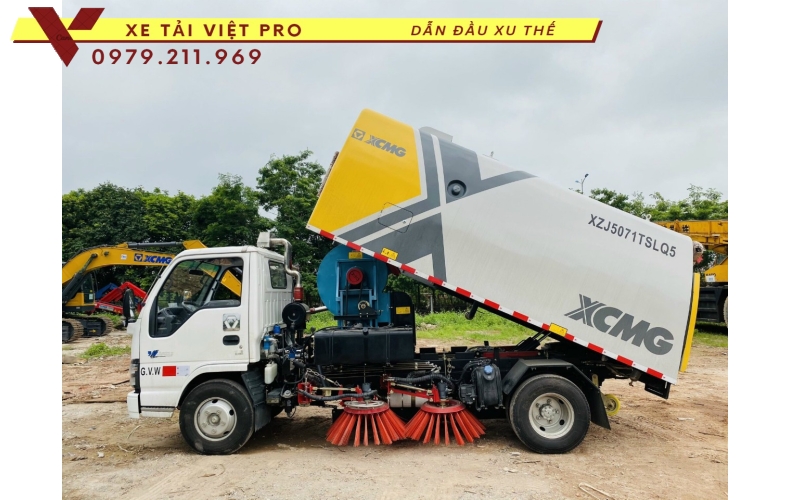 Báo giá Isuzu quét đường hút bụi 5 khối mới nhất hiện nay