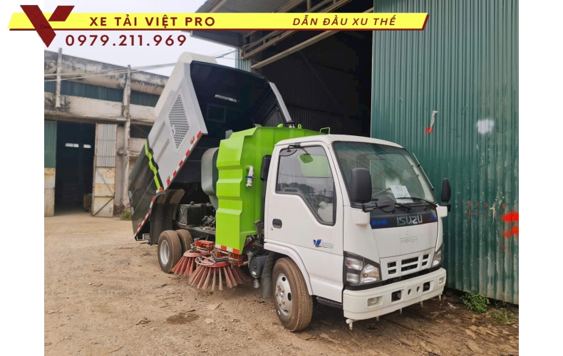 Báo giá xe ISUZU quét đường hút bụi 6m3 mới nhất hiện nay