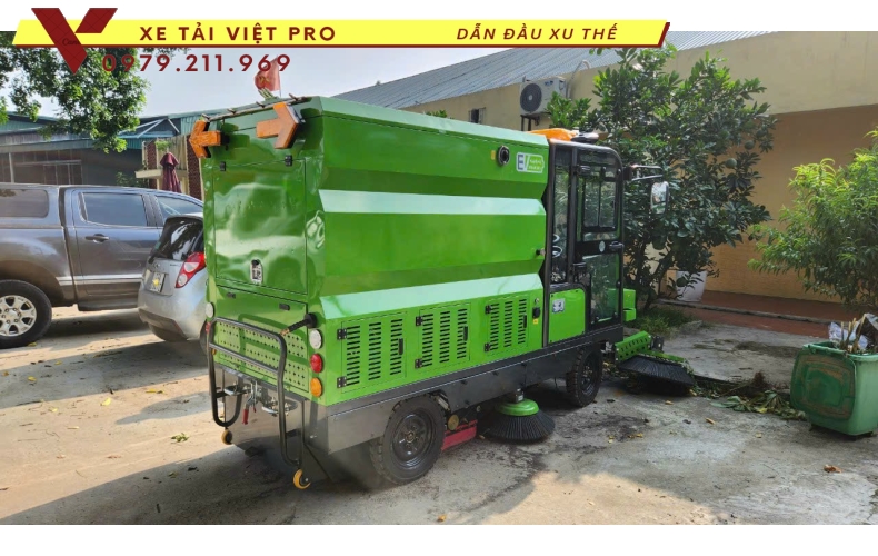 Báo giá xe ISUZU quét đường hút bụi 6m3 mới nhất hiện nay