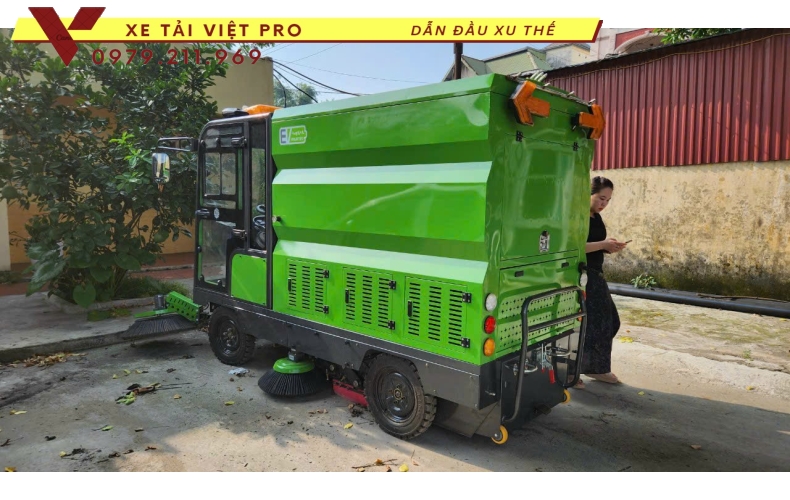 Báo giá xe ISUZU quét đường hút bụi 6m3 mới nhất hiện nay