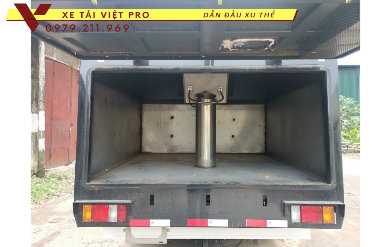 Báo giá xe ISUZU quét đường hút bụi 6m3 mới nhất hiện nay