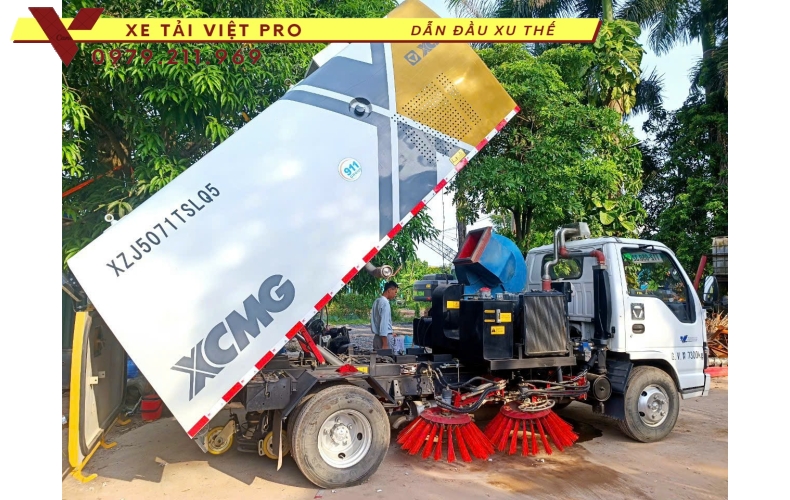 Báo giá Isuzu quét đường hút bụi 5 khối mới nhất hiện nay