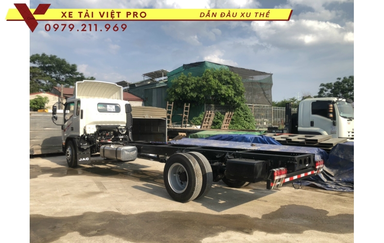 Xe JAC N900 nâng đầu có giá bao nhiêu?