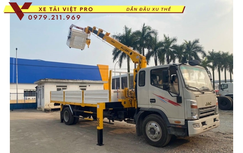 JAC N900S.PLUS gắn cẩu soosan 3 tấn 4 đốt