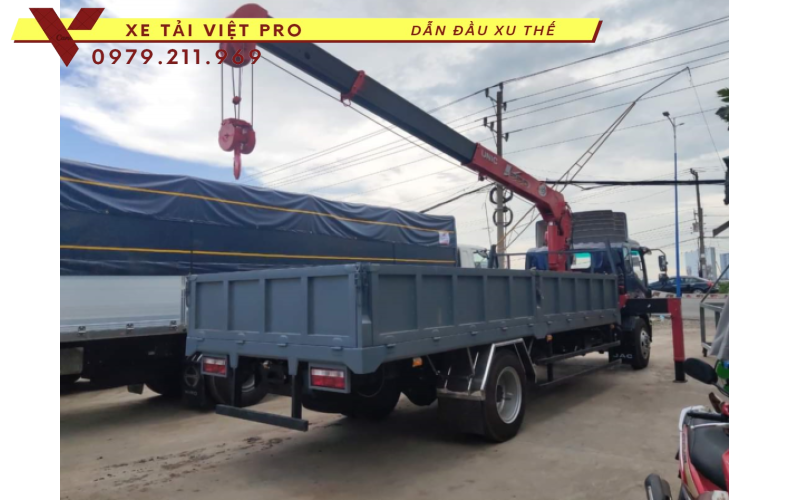 Giá xe JAC 9 tấn gắn cẩu 5 tấn 4 đốt mới nhất hiện nay