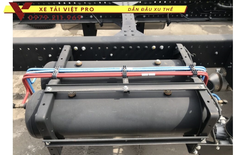 Giá xe JAC 9 tấn gắn cẩu 5 tấn 4 đốt mới nhất hiện nay