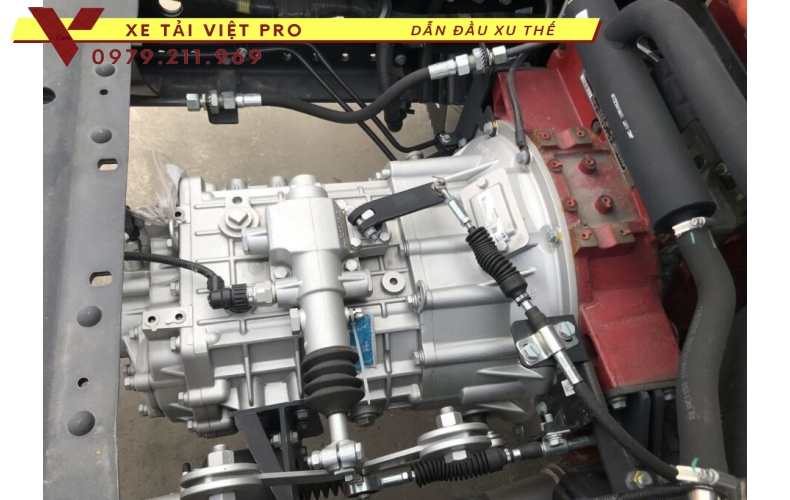 Giá xe JAC 9 tấn gắn cẩu 5 tấn 4 đốt mới nhất hiện nay