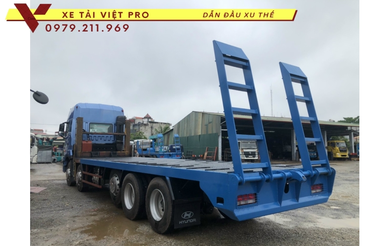 Đánh giá xe tải JAC 5 chân nâng đầu chở máy công trình