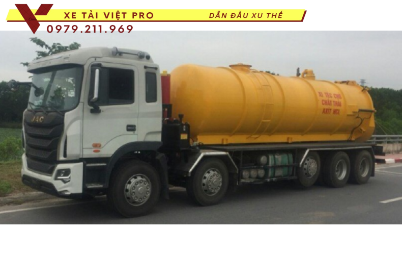 JAC Xe hút chất thải 18 khối