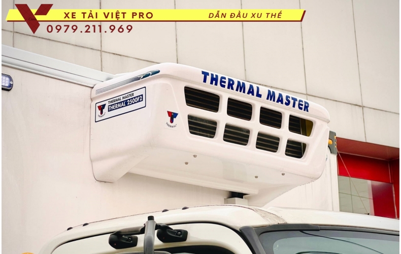 Báo giá Hino XZU 720l thùng đông lạnh  mới nhất hiện nay