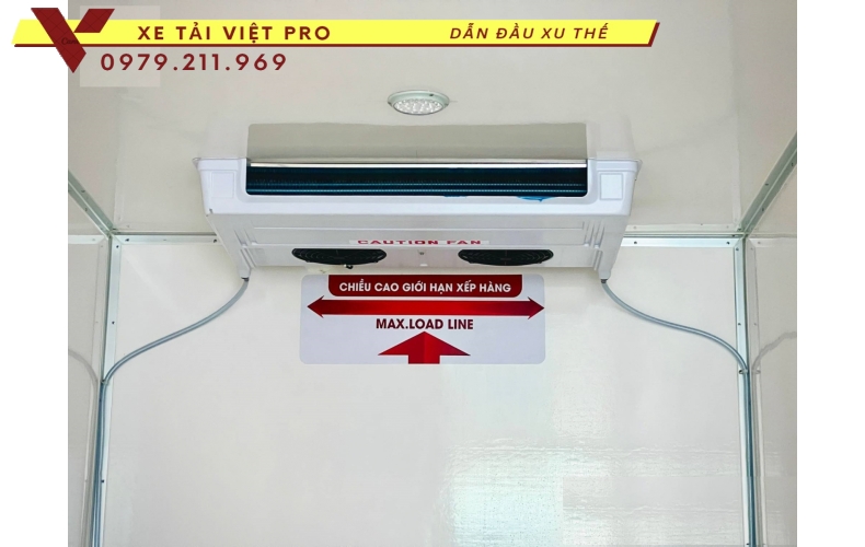 Báo giá Hino XZU 720l thùng đông lạnh  mới nhất hiện nay