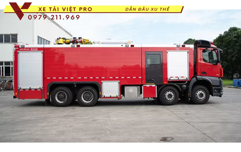 Xe cứu hỏa Mercedes Benz  14.000 lít nước, 2000 lít bọt