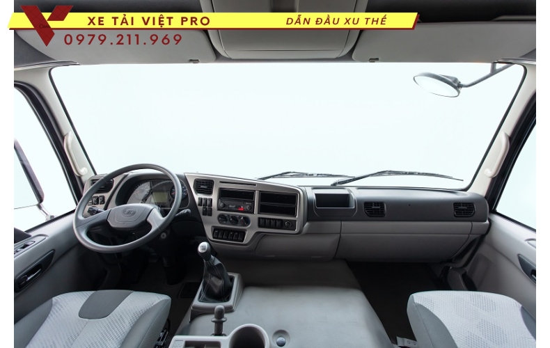 Xe UD trucks 4 chân téc chở xăng dầu - Giá bán và thông số xe