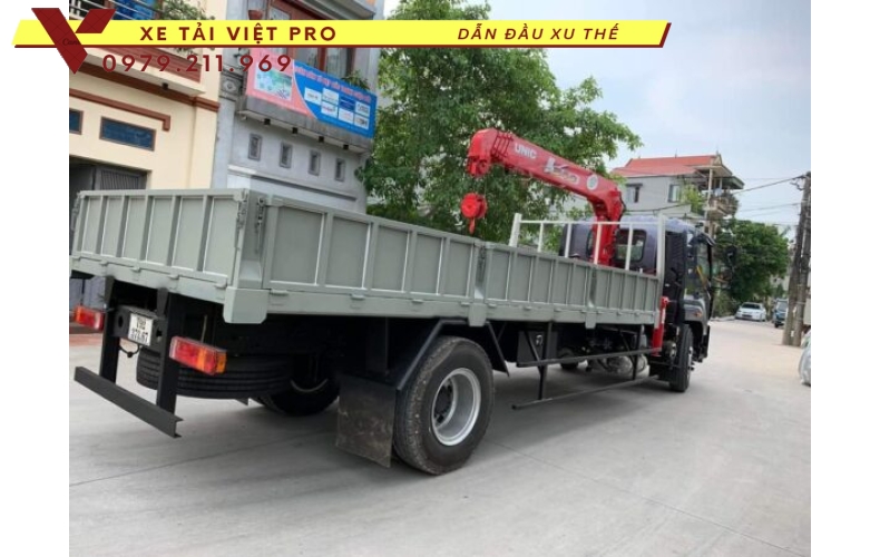 Xe Auman gắn cẩu Unic 3 tấn Đáp án tối ưu cho nhu cầu vận chuyển và nâng hạ