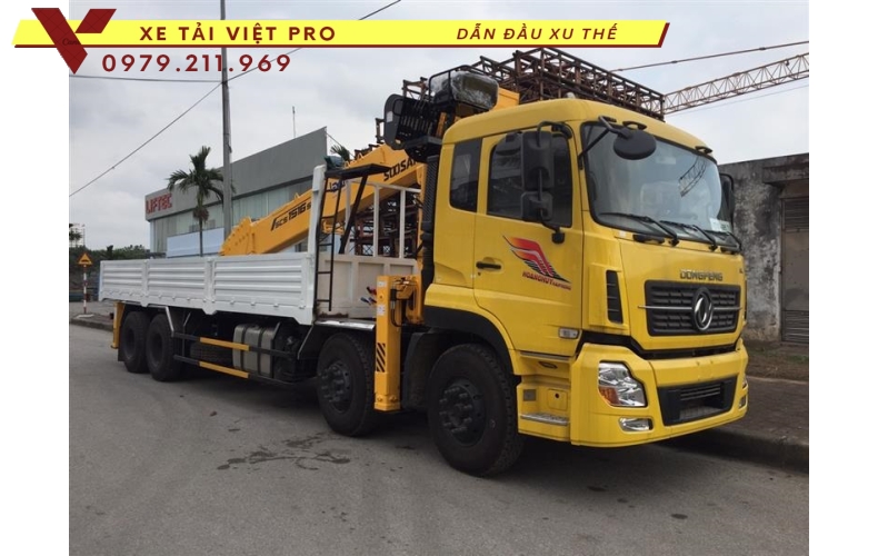 Xe dongfeng 4 chân gắn cẩu Soosan 15 tấn