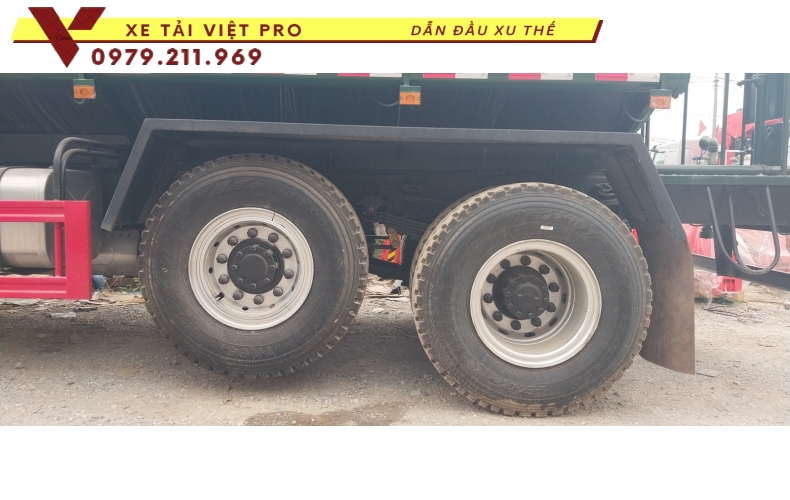 Đánh giá ưu nhược điểm của xe Dongfeng téc nước 13 khối