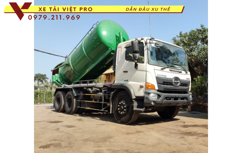 Xe HINO FM hút chất thải 12 khối