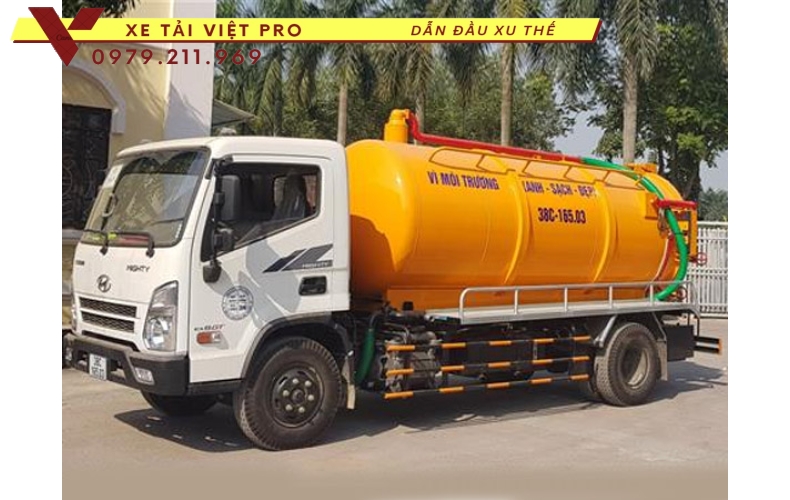 Hyundai EX8 Xe hút chất thải 7 khối