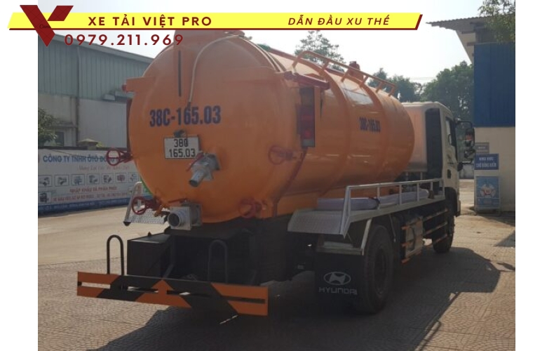 Hyundai EX8 Xe hút chất thải 7 khối