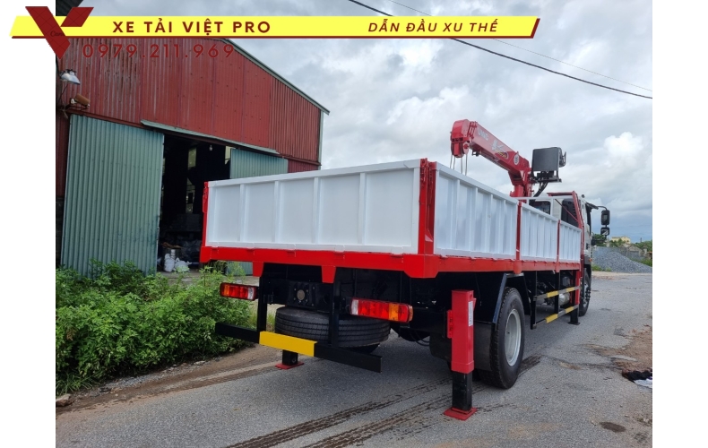 Auman C160 gắn cẩu Unic 5 tấn 4 đốt