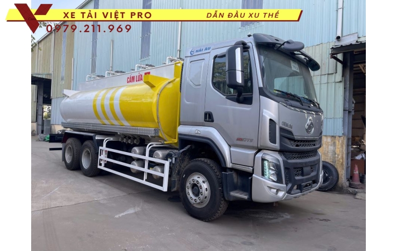 Xe Tải Chenglong 3 Chân Téc Chở Xăng Dầu 24 Khối