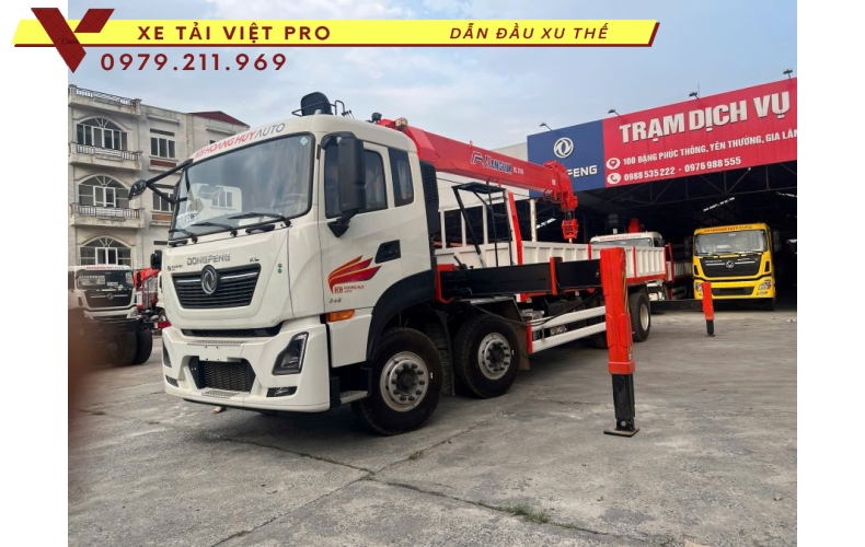 Xe Tải Dongfeng 4 Chân Gắn Cẩu 3105
