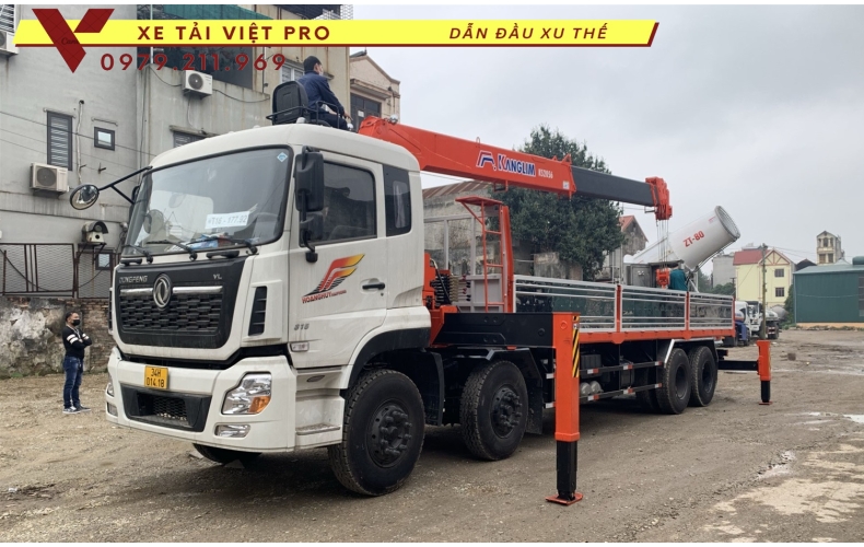 Xe Dongfeng 4 chân gắn cẩu kanglim 8 tấn