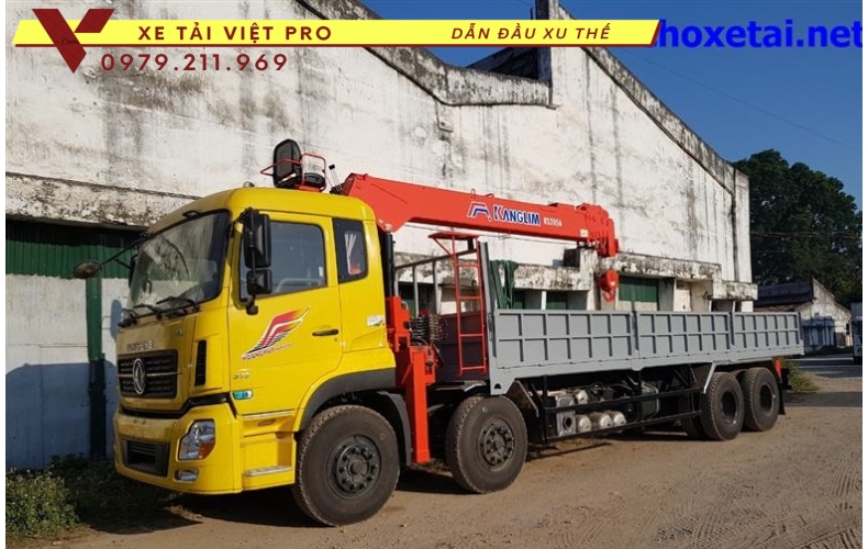 Xe Dongfeng 4 chân gắn cẩu kanglim 8 tấn