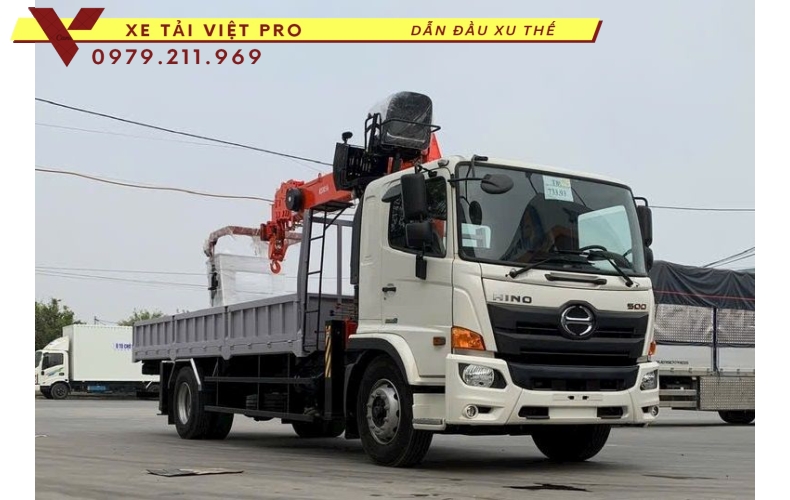 Xe Tải Hino 3 Chân FL Gắn Cẩu Kanglim 8 Tấn